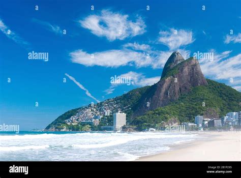 Leblon beach, Rio de Janeiro, Brazil Stock Photo - Alamy