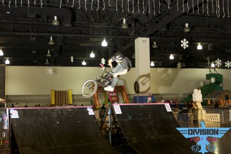 Winterfest Milwaukee WI — BMX Stunt Team – Division BMX Stunt Show