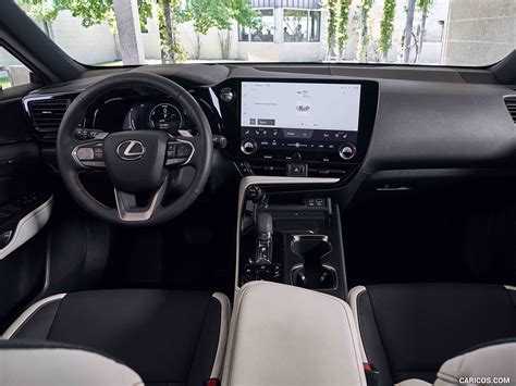 2022 Lexus NX 350h AWD Hybrid | Interior