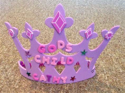 A Royally Unique Crown Name Tag Idea for Your Next Ladies Retreat