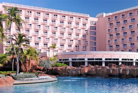 Atlantis Beach Tower vacation deals - Lowest Prices, Promotions, Reviews, Last Minute Deals ...