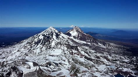 Cascade Volcanoes Oregon - Photorator