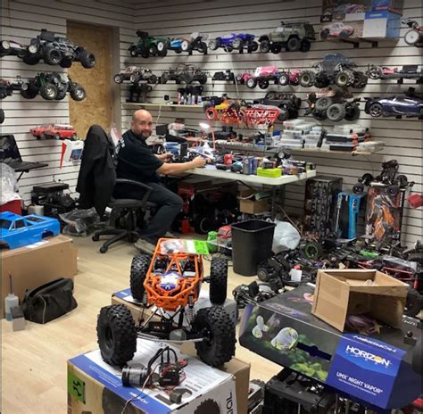 Store - RC Car World (Hobby Shop + Tracks)