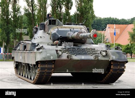 The Leopard 1A5 of the Belgian Army in action Stock Photo - Alamy