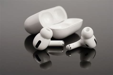 After iPhone 14, Apple Planning to Make AirPods in India: Report | Beebom