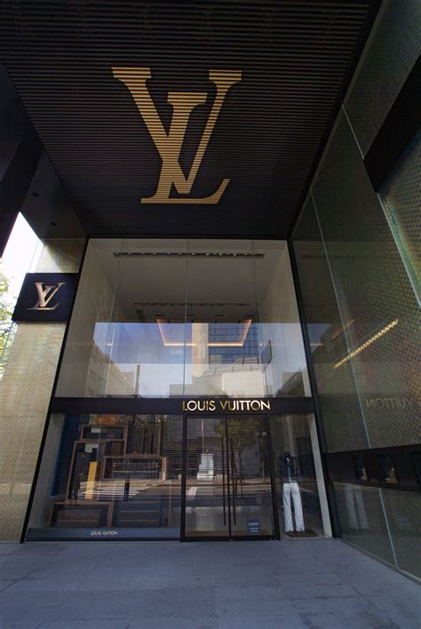 Louis Vuitton Moet Hennessy Brands | IQS Executive