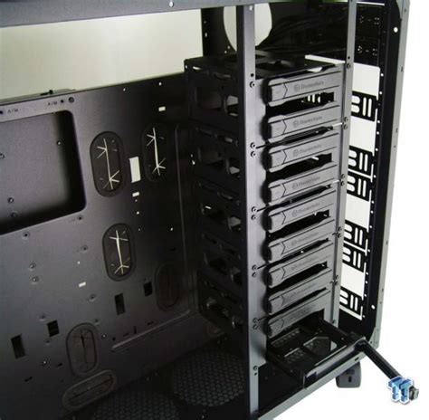 Thermaltake Core W200 Super Tower Chassis Review