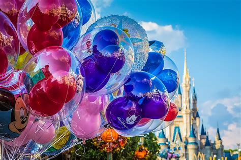 Balloons on Main Street USA | Disney balloons, Disney world prices ...