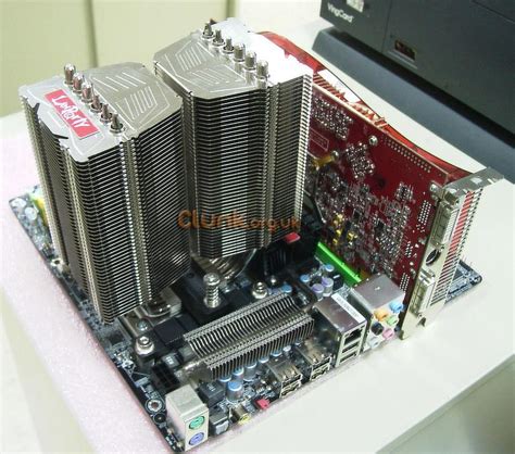 DFI Prepara Gigantesco Cooler para CPU | MadBoxpc.com