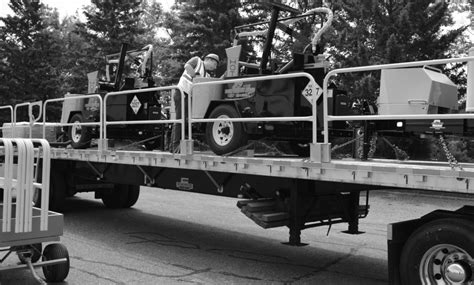 The Importance of Flatbed Trailer Safety: Are your drivers protected ...