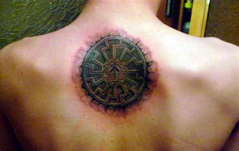 Tatuaggio del sole nero - Tutto sui tatuaggi