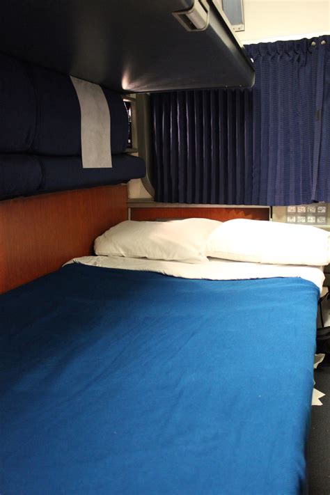 Amtrak Superliner Bedroom Suite Review | www.resnooze.com