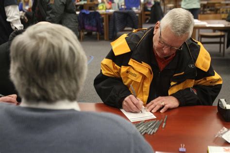 Here's when the Iowa Caucuses start, how they work, who can participate, where to go