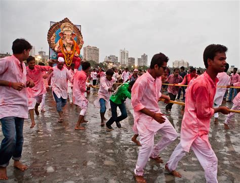 Ganesh Visarjan in Mumbai | 12 Photos - sandeepachetan