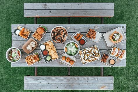 Picnic food and drink deliveries to London parks, from tapas to ...