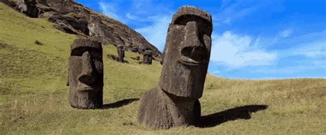 Easter Island Hiding GIF - EasterIsland Hiding Peep - Discover & Share GIFs