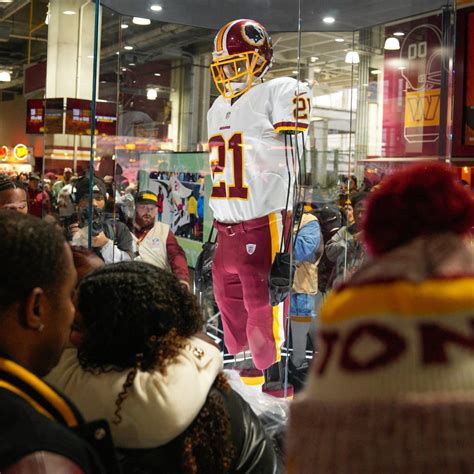 Never forget when the Washington Redskins rolled out a Dick's Sporting Goods mannequin as Sean ...