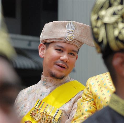 6 Things You Probably Didn't Know About Brunei Prince Haji Abdul Azim