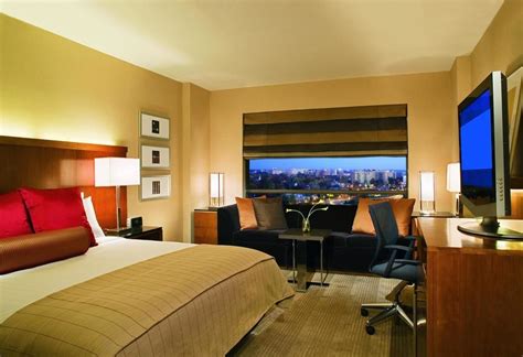 Hyatt Regency Crystal City - Hotels.com - Hotel rooms with reviews ...