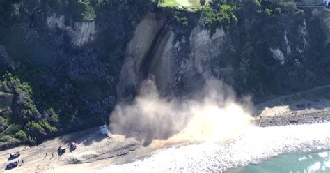 Landslide in Palos Verdes Estates triggers beach closure - CBS Los Angeles