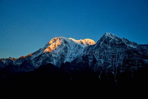 Sunrise Above Annapurna Mountain in Valley Himalayas Mountains Mardi ...