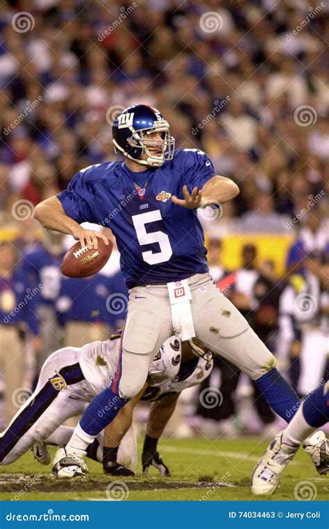 Kerry Collins, Super Bowl XXXV Editorial Stock Photo - Image of running ...