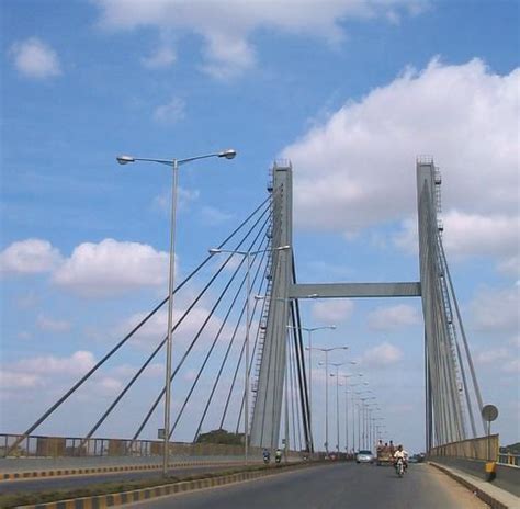 Abhinav Agarwal: KR Puram Bridge, Old Madras Road