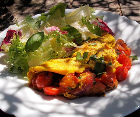 Cheese & Tomato Breakfast Omelette (170 calories) - Lavender and Lovage