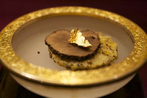 金箔黑松露 | Gold foil truffle | The truffle was a lot more delic… | Flickr