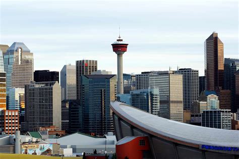 Calgary Tower - De Canada Specialist