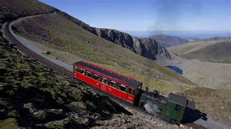 Summit building marks 10th anniversary as steam locomotives return to Snowdon