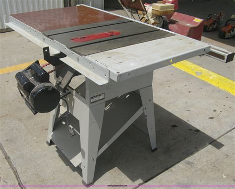 Delta industrial table saw in Wichita, KS | Item G9955 sold | Purple Wave