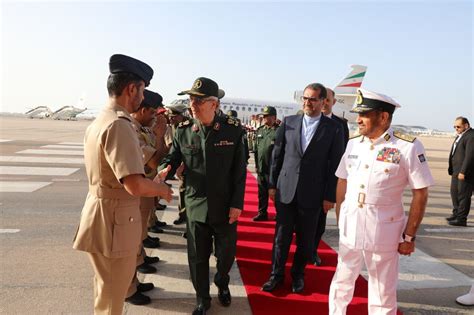 Iran military chief arrives in Oman on official visit - IRNA English