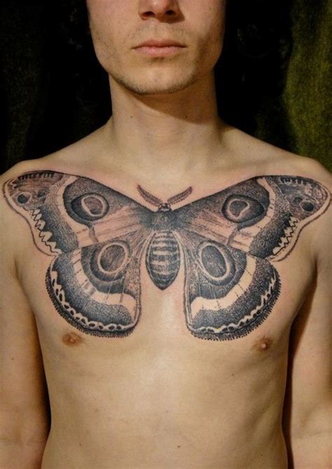 atlas moth chest tattoo | Insect tattoo, Xoil tattoo, Tattoos for guys