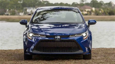 Toyota Corolla: Shiny and New, Hybrid Too! | Green Car Journal