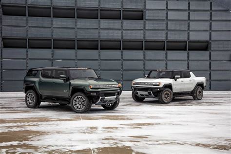 GMC Hummer EV Pickup, SUV Debut New 3X Trim, Off-Road Package | Cars.com