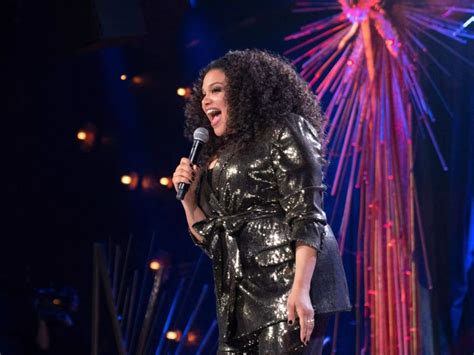 Netflix’s Michelle Buteau: Welcome to Buteaupia Review: Drumsticks and ...