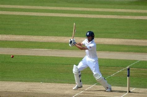 Alastair Cook Joins Legendary 10,000 Test Runs Club! - Legends Report