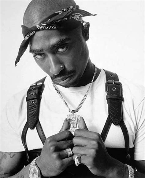 Pin de Joseph Jones em 2PAC THE GREAT | Estampas para camisetas, Ideias de barba, Rappers