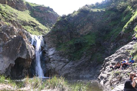 Paradise Falls (Wildwood Falls) - Hike to one of SoCal's best waterfalls