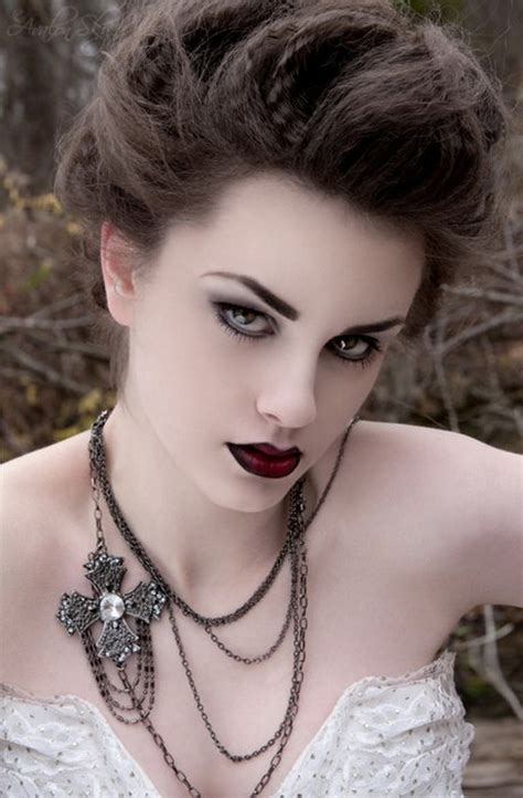 Gothic Beauty: Add Some Gothic Elements to Your Makeup Ideas - Pretty Designs