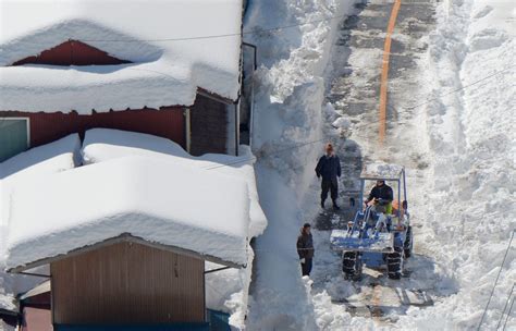 Japan snowstorm leaves 19 dead, more than 1,600 injured | South China ...