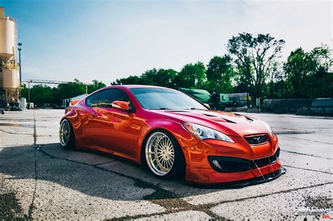 Low Hyundai Genesis Coupe, front