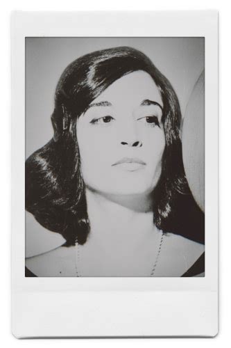 Marisol Escobar - Biography | Leon Tovar Gallery