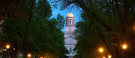 Dean's Welcome | College of Engineering - The University of Iowa