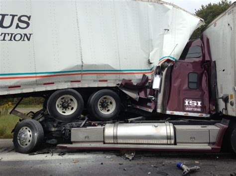 semi truck accidents - Google Search | Trucks, Big rig trucks, Dont ...