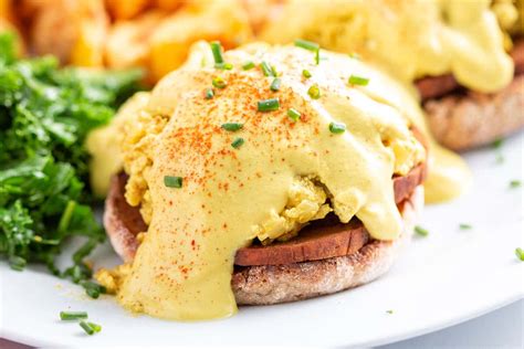 Vegan Eggs Benedict - A Plantiful Path