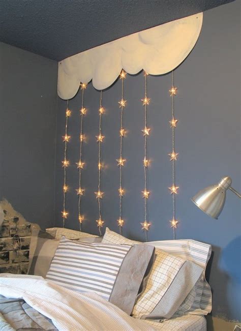 cloud-and-twinkle-lights-bedroom