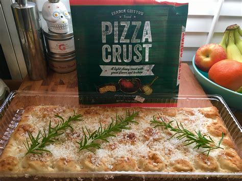 This pizza crust make really good flatbread. : r/traderjoes