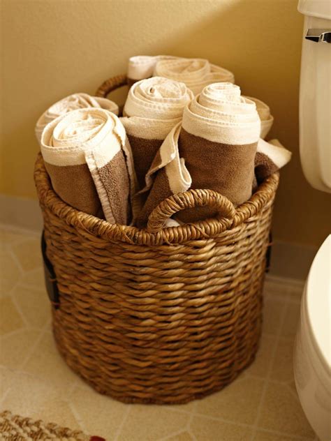 34 Space-Saving Towel Storage Ideas for your Bathroom | Bathroom towel storage, Bathroom towels ...